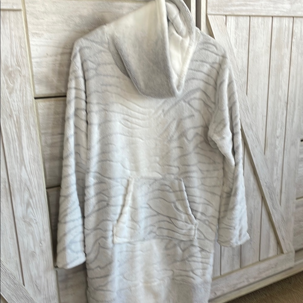 Anne Klein Lounge Dress